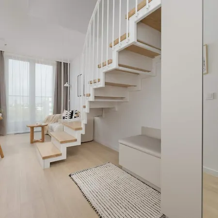 Zen Prestige With Parking & Air Conditioning By Renters Prestige * Βαρσοβία